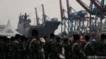 Kapal Perang Terbesar Australia TIba di Jakarta