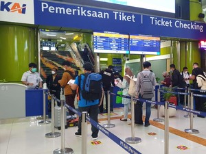 Orang Tak Dapat Menerima Vaksin Boleh Naik KA Jarak Jauh? Ini Kata KAI
