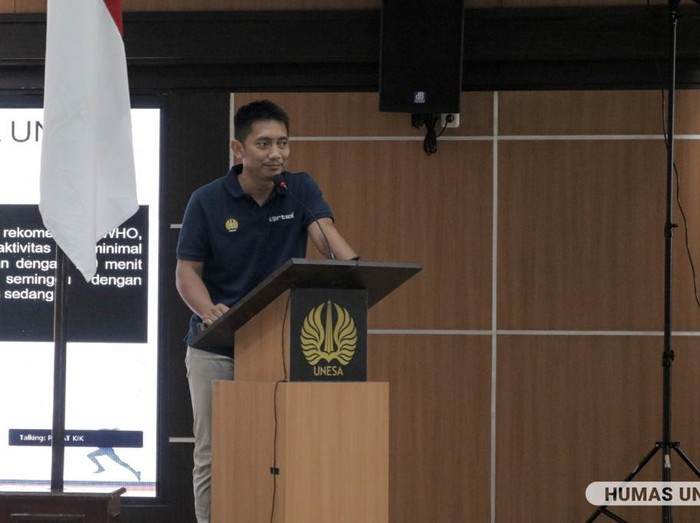 Ketua Pusat Ilmu Keolahragaan Universitas Negeri Surabaya (Unesa) Dr Moch Purnomo MKes