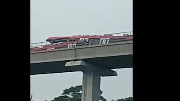 LRT (Tangkapan Layar Instagram)
