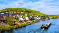 Luksemburg sendiri merupakan negara terkecil sepuluh dengan luas 2.586 meter persegi. Negara ini lebih kecil dibandingkan Pulau Madura.  (Getty Images)