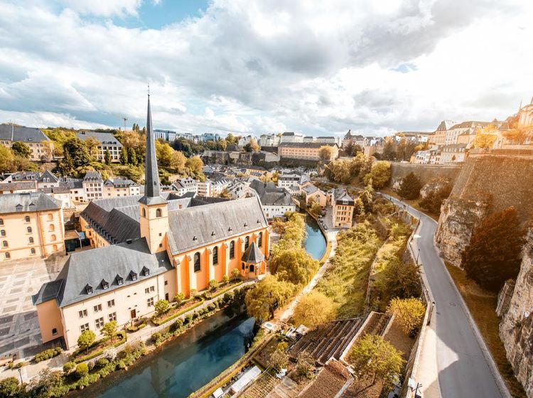 Potret 10 Negara Terkaya Dunia Tahun 2021