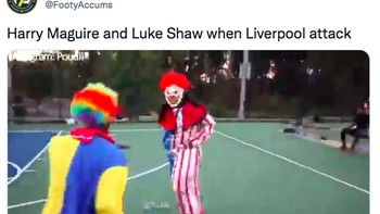 Maguire dan Shaw layaknya badut yang membuat pertahanan MU jadi lelucon. Foto: Twitter