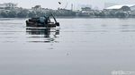 Musim Hujan, Sampah Waduk Pluit Dibersihkan