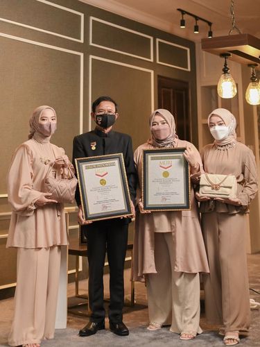 Nadya Rosmalina pendiri brand Local.id yang meraih penguargaan MURI.