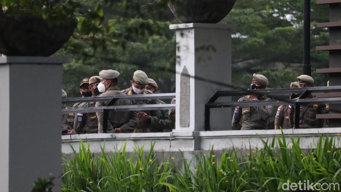 PeduliLindungi belum terpasang, Alun-alun Bandung tak bisa dikunjungi