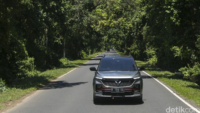 Road Trip 3.000 Km Jakarta-Bali Bersama Wuling Almaz RS Road Trip 3.000 Km Jakarta-Bali Bersama Wuling Almaz RS