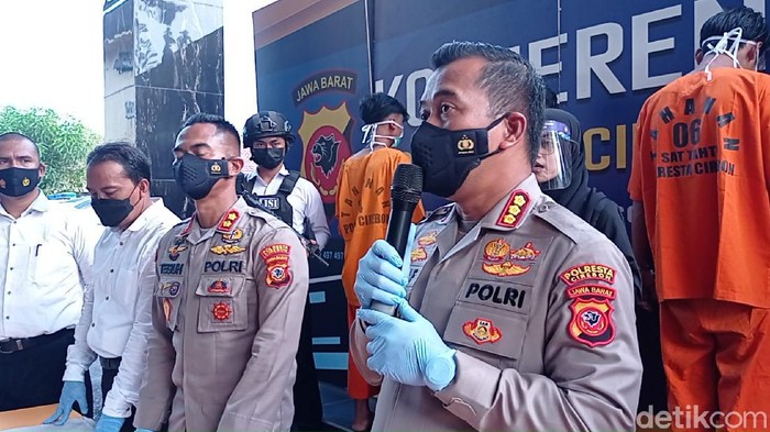 Sekelompok pemuda di Cirebon keroyok pemotor hingga tewas