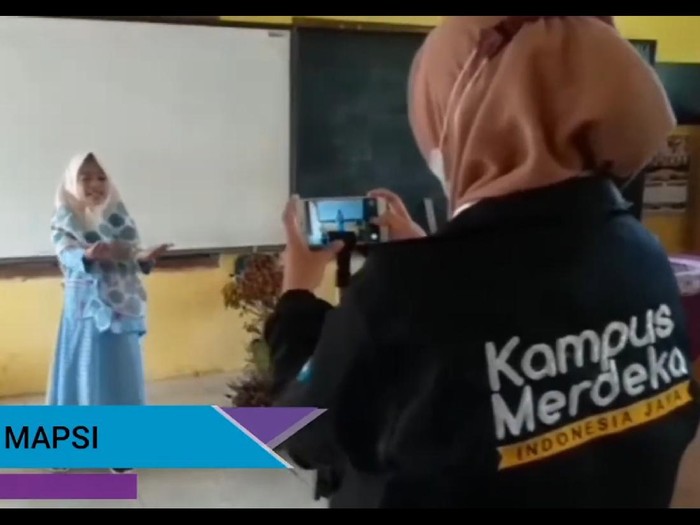 Suasana kelas di SDN 1 Cingebul saat program Kampus Mengajar.