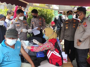 Pedagang Pasar Tradisional Porong di Sidoarjo Kembali Jalani Vaksinasi