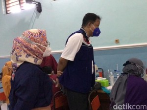 NasDem Gelontor 5.000 Vaksin Sinovac untuk Warga Ponorogo