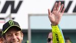 Foto: Grazie, Vale! Misano Menguning Iringi Perpisahan Rossi