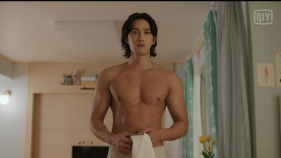 8 Potret Ahn Bo Hyun Pamer Otot Sebelum Heboh di Drakor Yumis Cells