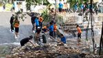 Aksi Santri di Boyolali Bersih-bersih Sungai