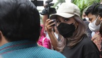Ayu Ting Ting bakal kembali melaporkan akun Instagram yang meresahkannya. Foto: Palevi