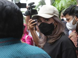 Ayu Ting Ting Nggak Berhenti Polisikan Haters