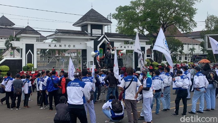 Buruh Karawang