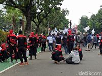 Demo Tuntut Kenaikan Upah, Buruh Diterima Masuk Ke Kantor Anies