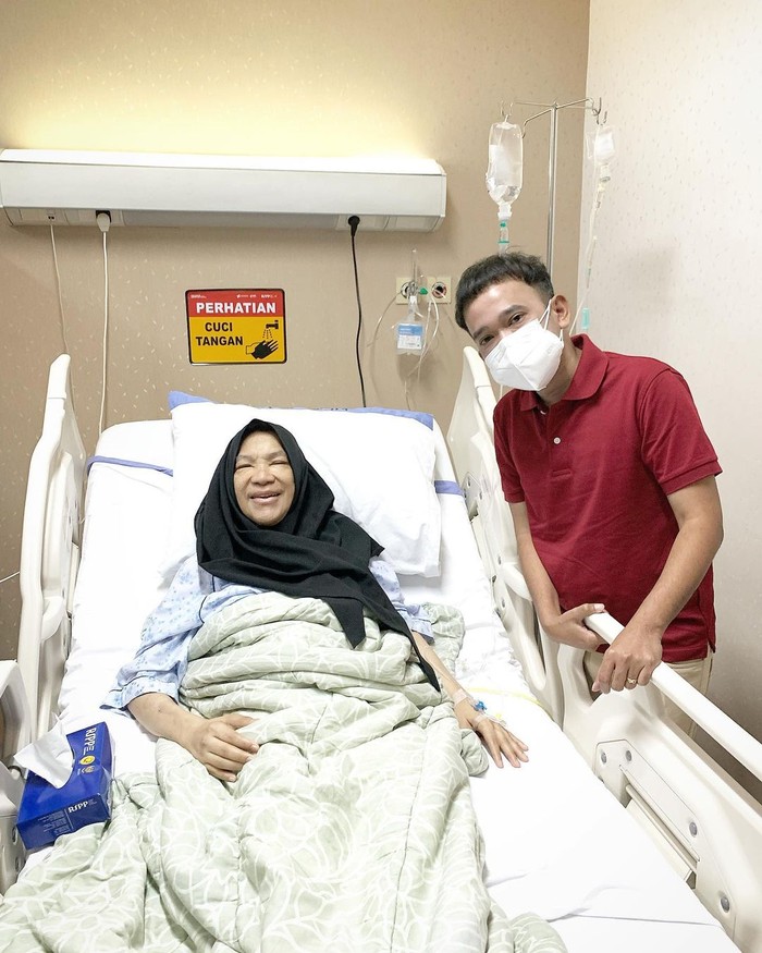 Dorce Gamalama dan Ruben Onsu Dorce Gamalama dan Ruben Onsu