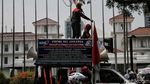 Geruduk Kantor Anies, Buruh di Jakarta Demo Tuntut Kenaikan Upah