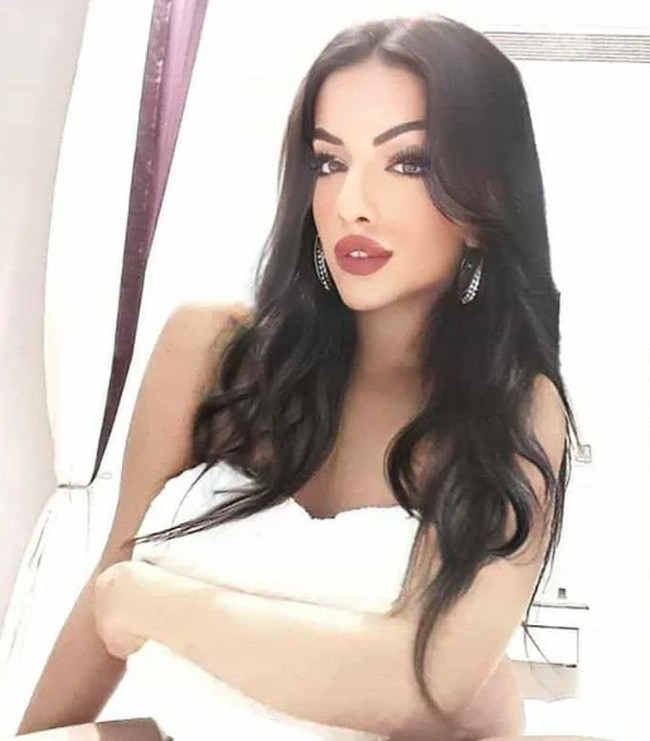 “Dia memilih saya melalui sebuah agen di 2019 dan menanyakan apakah aku bersedia untuk makan malam dengannya,” ucap Guendalina. Foto: dok. Instagram/@guendarodriguez