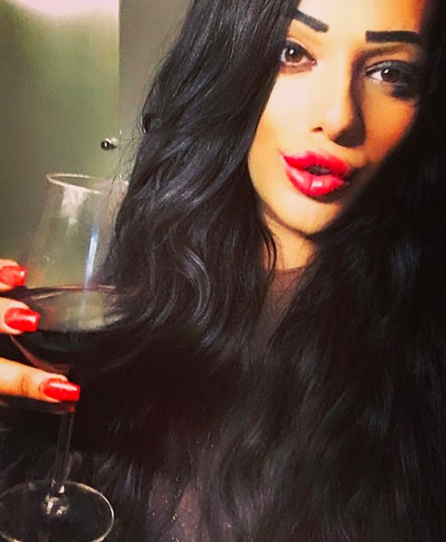 Transgender seksi itu juga mengatakan bahwa pada mulanya Mauro tidak mengetahui bahwa dia adalah transeksual. Namun ketika sudah mengetahui faktanya, Mauro justru menyukai gender Guendalina. Foto: dok. Instagram/@guendarodriguez