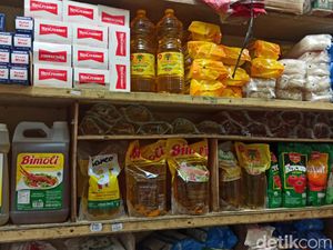 Sepekan Harga Minyak Goreng Curah-Kemasan Alami Kenaikan di Purwakarta