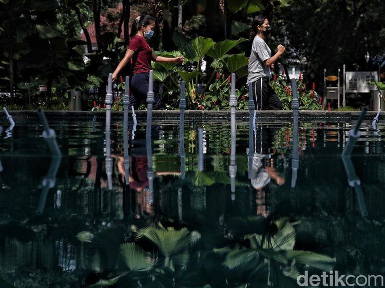 Jakarta PPKM Level 2, Taman Suropati Kembali Dibuka