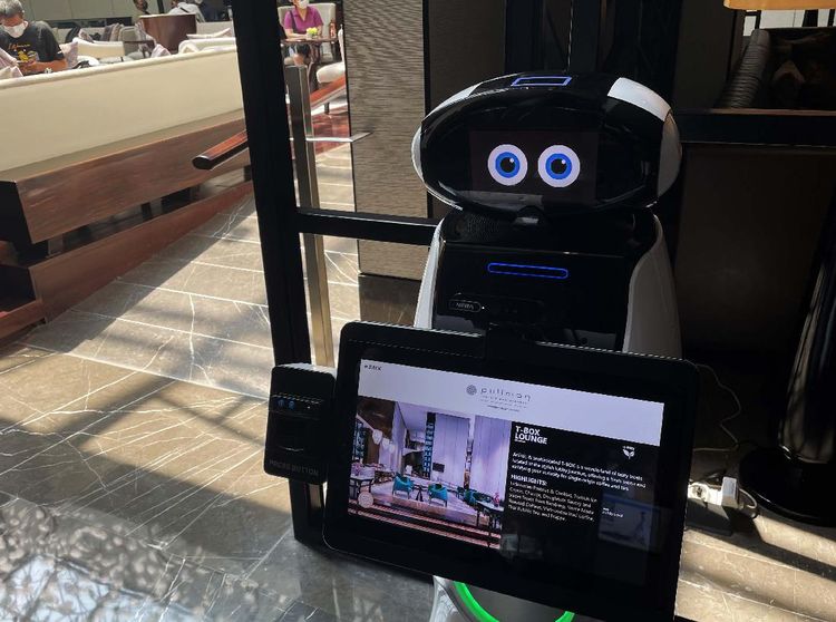 Keren! Hotel Ini Hadirkan Robot Cerdas Sebagai Lobby Ambassador