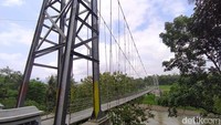 Selain itu juga mendukung kesejahteraan masyarakat Tempuran dan Kalinegoro. Banyak wisatawan domestik yang berkunjung (Eko Susanto/detikcom)