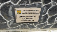Menurut penjual makanan di lokasi, jembatan tersebut adalah proyek sekitar tahun 2019.  (Eko Susanto/detikcom)