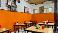 Kedai Mie Bakso Laksana dapat dikunjungi lokasinya di Jalan Pemuda No 5, Yudanegara, Cihideung, Tasikmalaya. Kedai bakso ini dikenal legendaris. Detikcom dalam rangkaian Ekspedisi 3.000 kilometer bersama Wuling menyambangi warungnya. Foto: detikcom/Riska Fitria