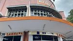 Sluurp! Gurihnya  Mie Bakso Laksana yang Bertahan Lezatnya 50 Tahun