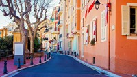 Monaco tidak memiliki sumber daya alam apa pun. Oleh sebab itulah, mereka membangun pariwisata untuk mendatangkan banyak turis dan uang. (Getty Images/iStockphoto)