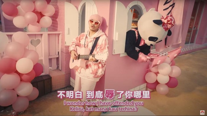 Namewee, penyanyi asal Malaysia-Australia yang dihilangkan Pemerintah China.