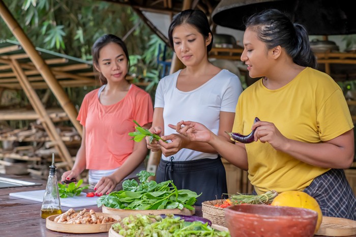 Panggung Masak, Sistem Katering Unik di Jambi dengan Hitungan Upah Tukang Masak Panggung Masak, Sistem Katering Unik di Jambi dengan Hitungan Upah Tukang Masak