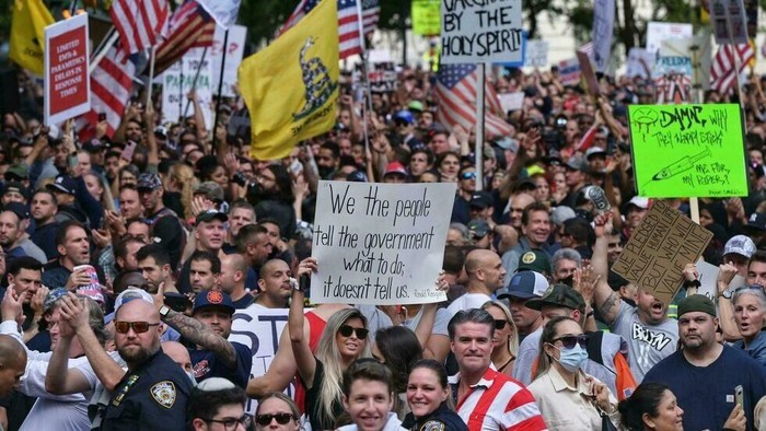 New York public workers opposed to the citys vaccine mandate protest on October 25, 2021 Ed JONES AFP