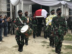 Usai Disalatkan, Jenazah Sudi Silalahi Diberangkatkan ke TMP Kalibata