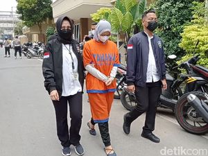 Satu Tersangka Pinjol Ilegal di Surabaya Ibu Rumah Tangga Asal Bogor