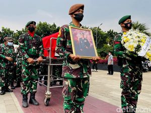 Potret Pemakaman Sudi Silalahi di TMP Kalibata