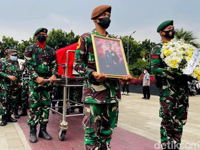 Potret Pemakaman Sudi Silalahi di TMP Kalibata