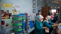 Vita yang saat itu menjabat sebagai Ketua PKK Kelurahan Cisaranten Kidul, mengatakan, stunting sulit diatasi karena warga kurang mampu yang diberi susu formula untuk anaknya, ternyata banyak yang memilih untuk menjual kembali susu tersebut.  