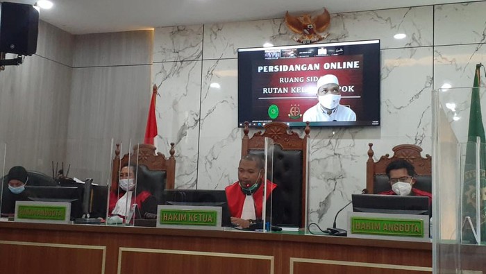 Sidang Pemeriksaan Terdakwa Kasus Babi Ngepet Ditunda