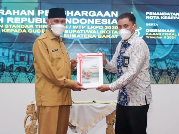 Sumbar Raih Penghargaan WTP