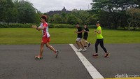 William mendedikasikan lari marathon tersebut untuk penggalangan dana bagi pelaku wisata di Candi Borobudur. Dia akan membagikan 20.000 eksemplar buku edukasi tentang cerita relief Borobudur. 
