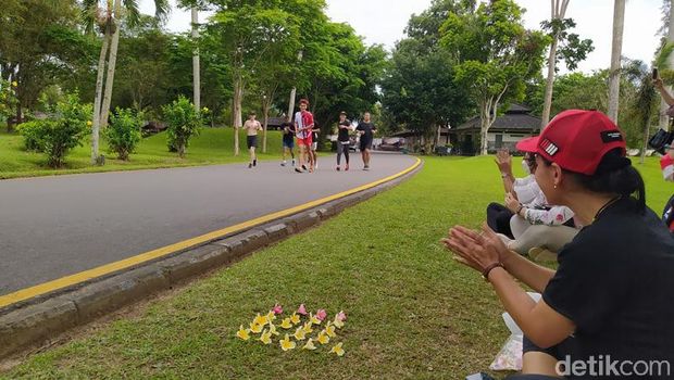 William Sidharta, Lakukan Solo Marathon demi Galang Dana 20.000 Buku Cerita Relief Candi Borobudur William Sidharta, Lakukan Solo Marathon demi Galang Dana 20.000 Buku Cerita Relief Candi Borobudur