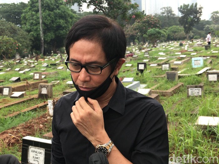 Addie MS Menangisi Kepergian Oddie Agam