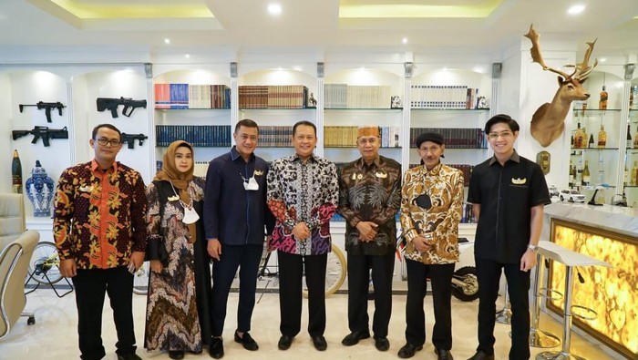 Bamsoet: Revitalisasi Keraton Harus Dipandang Investasi Sosial-Budaya