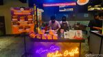 Uniknya Croffle Hitam Saus Durian dan Croffle Ayam Geprek Pedas Nampol