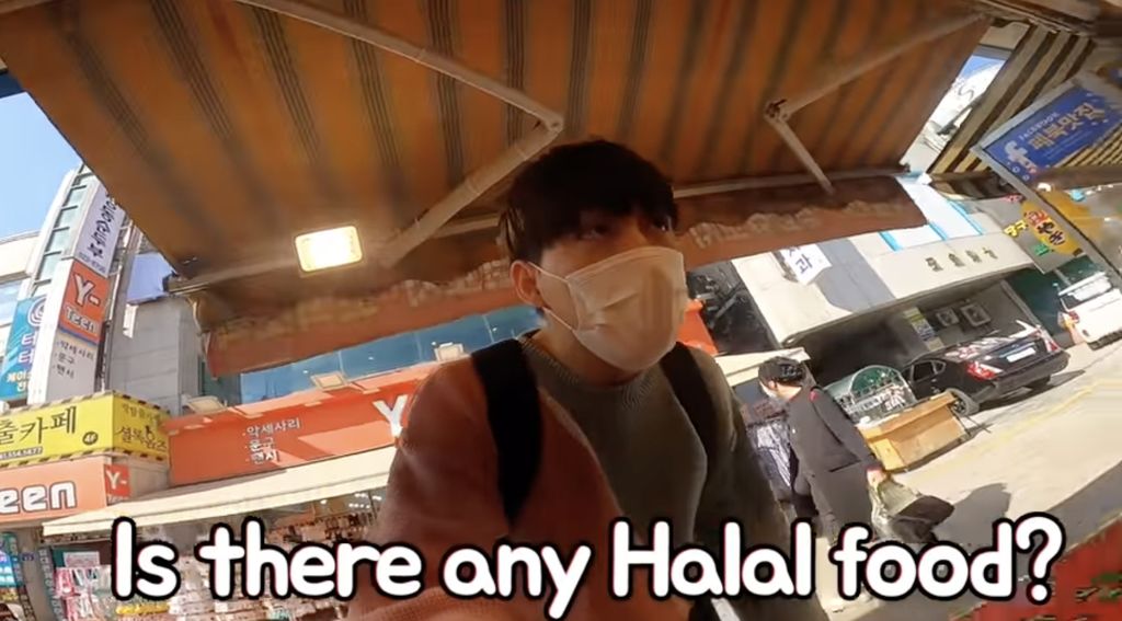 Eksperimen Daud Kim, YouTuber Mualaf Saat Cari Makanan Halal di Korea